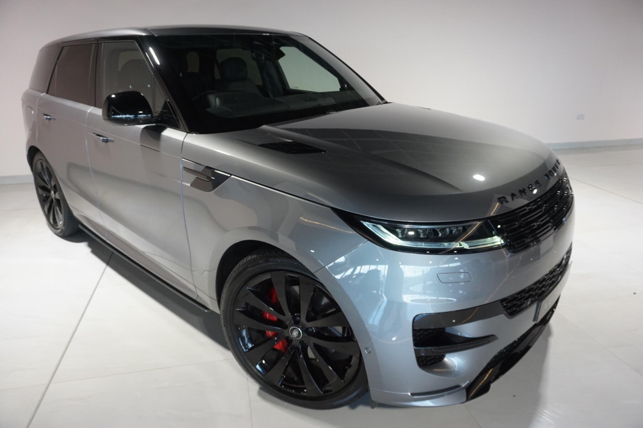 Land Rover Range Rover Sport 3.0 D300 MHEV Dynamic SE SUV 5dr Diesel Auto 4WD Euro 6 (s/s) (300 ps)